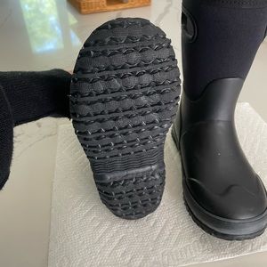 Like new: Bogs winter boot
